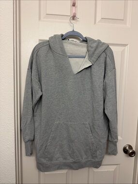 Danielle Bernstein oversized hoodie